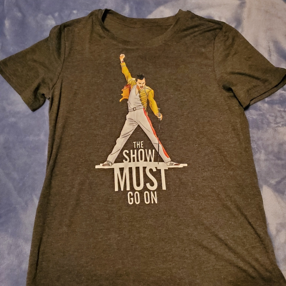Vintage Queen Tshirt